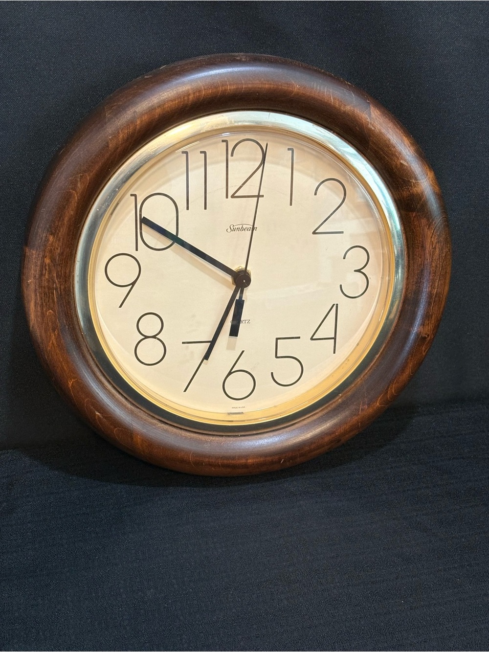 vintage Mid century Modern 11” Sunbeam round wooden wall clock works!